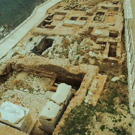 Kaminakia Apartments-adults Only -walk Into A Tranquil Oasis Where Peace & Quiet Are Woven Into Every Breath -nestled Within A Serene Evergreen Cypress Forest, Each Opens Wide To The Endless Sea And A Sunbathed Pool Awaits To Soothe Your Se *