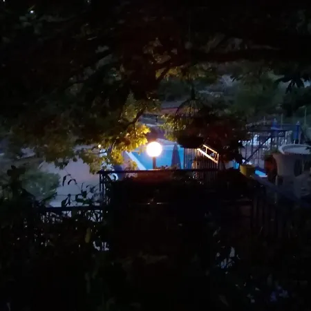 Kaminakia Apartments-adults Only -walk Into A Tranquil Oasis Where Peace & Quiet Are Woven Into Every Breath -nestled Within A Serene Evergreen Cypress Forest, Each Opens Wide To The Endless Sea And A Sunbathed Pool Awaits To Soothe Your Se Apartmán