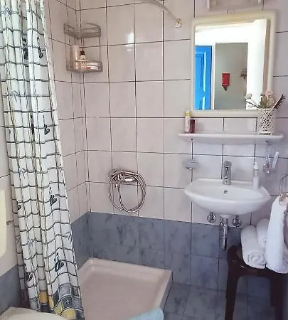 Apartmán Kaminakia Apartments-adults Only -walk Into A Tranquil Oasis Where Peace & Quiet Are Woven Into Every Breath -nestled Within A Serene Evergreen Cypress Forest, Each Opens Wide To The Endless Sea And A Sunbathed Pool Awaits To Soothe Your Se *