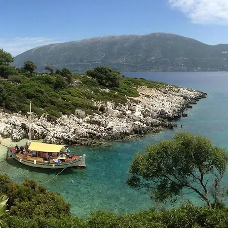 Kaminakia Apartments-adults Only -walk Into A Tranquil Oasis Where Peace & Quiet Are Woven Into Every Breath -nestled Within A Serene Evergreen Cypress Forest, Each Opens Wide To The Endless Sea And A Sunbathed Pool Awaits To Soothe Your Se Apartmán *